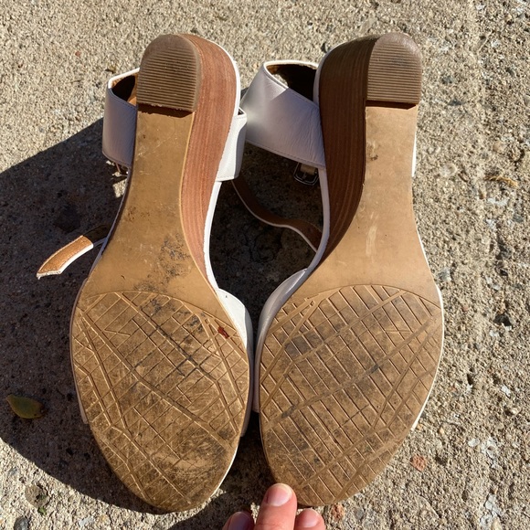 14th & Union White sandal wedge heels with strap size 8 - Picture 6 of 10